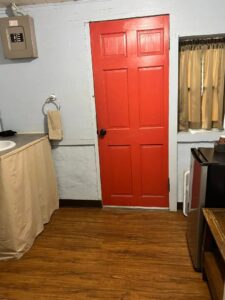 Queen Bed Cabin in Disney, OK